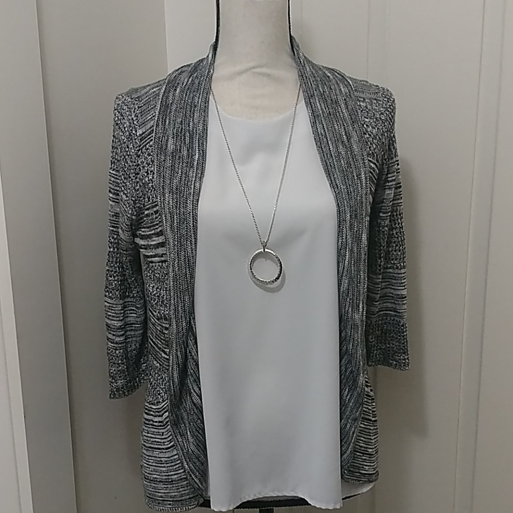 Pink Republic open front 3/4 sleeve sweater